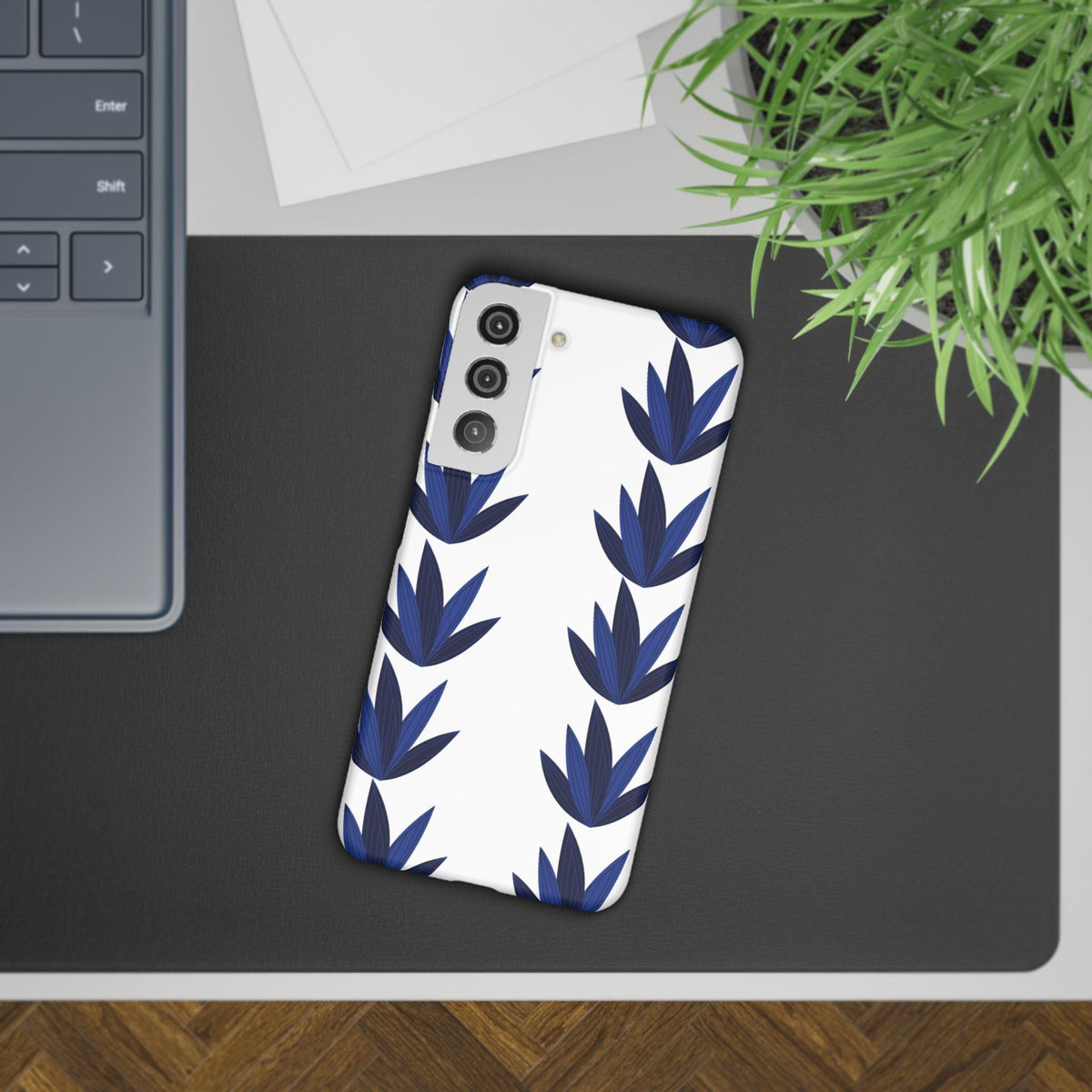 Leafy Serenity Phone Case – Embrace Nature’s Calm