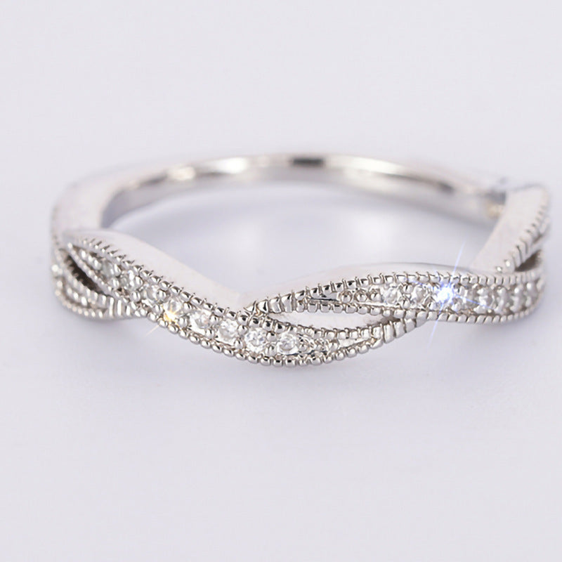 Everyday Lightweight Luxury Twisted-cross Wedding Ring