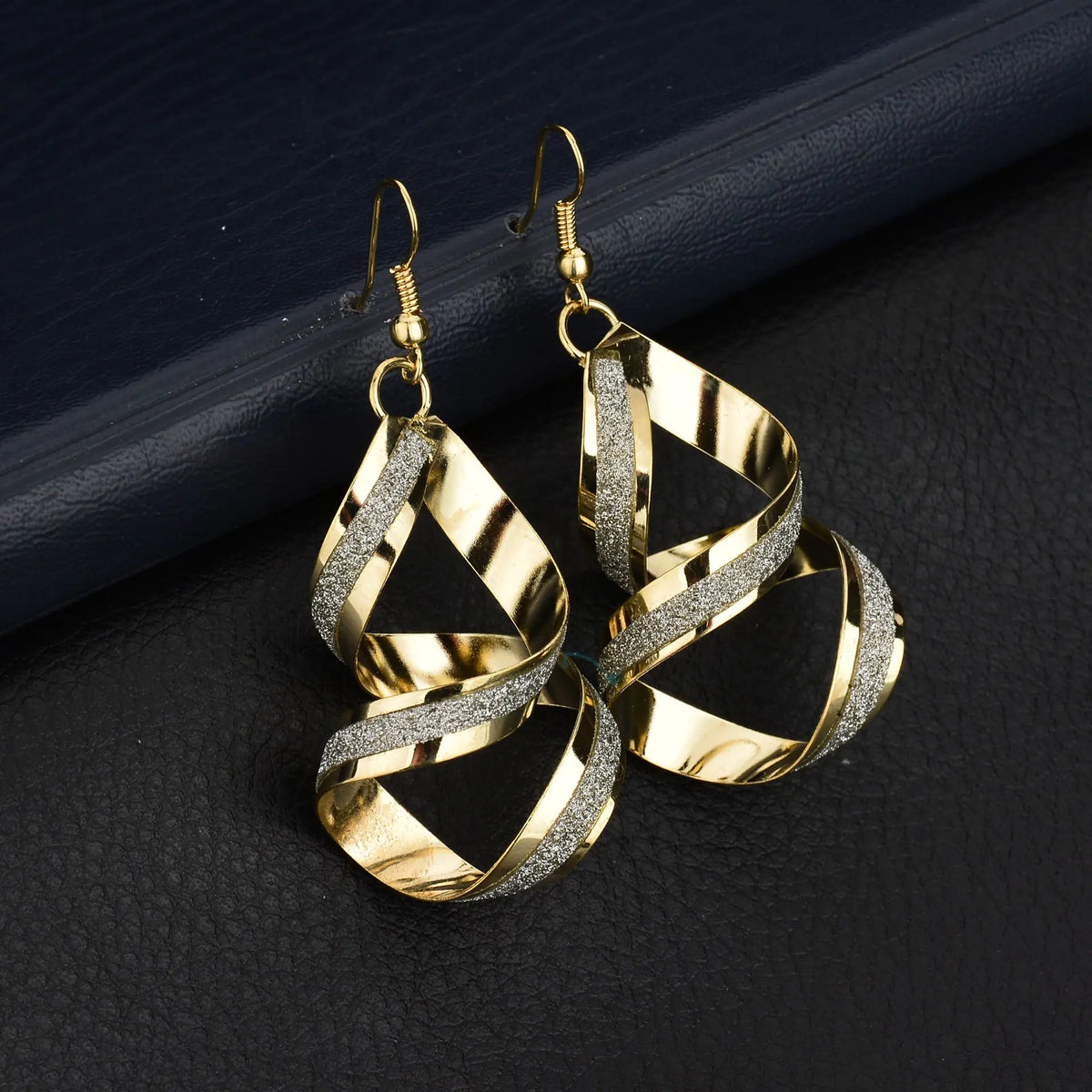 Fashion Trendy Earrings and Ear Studs
