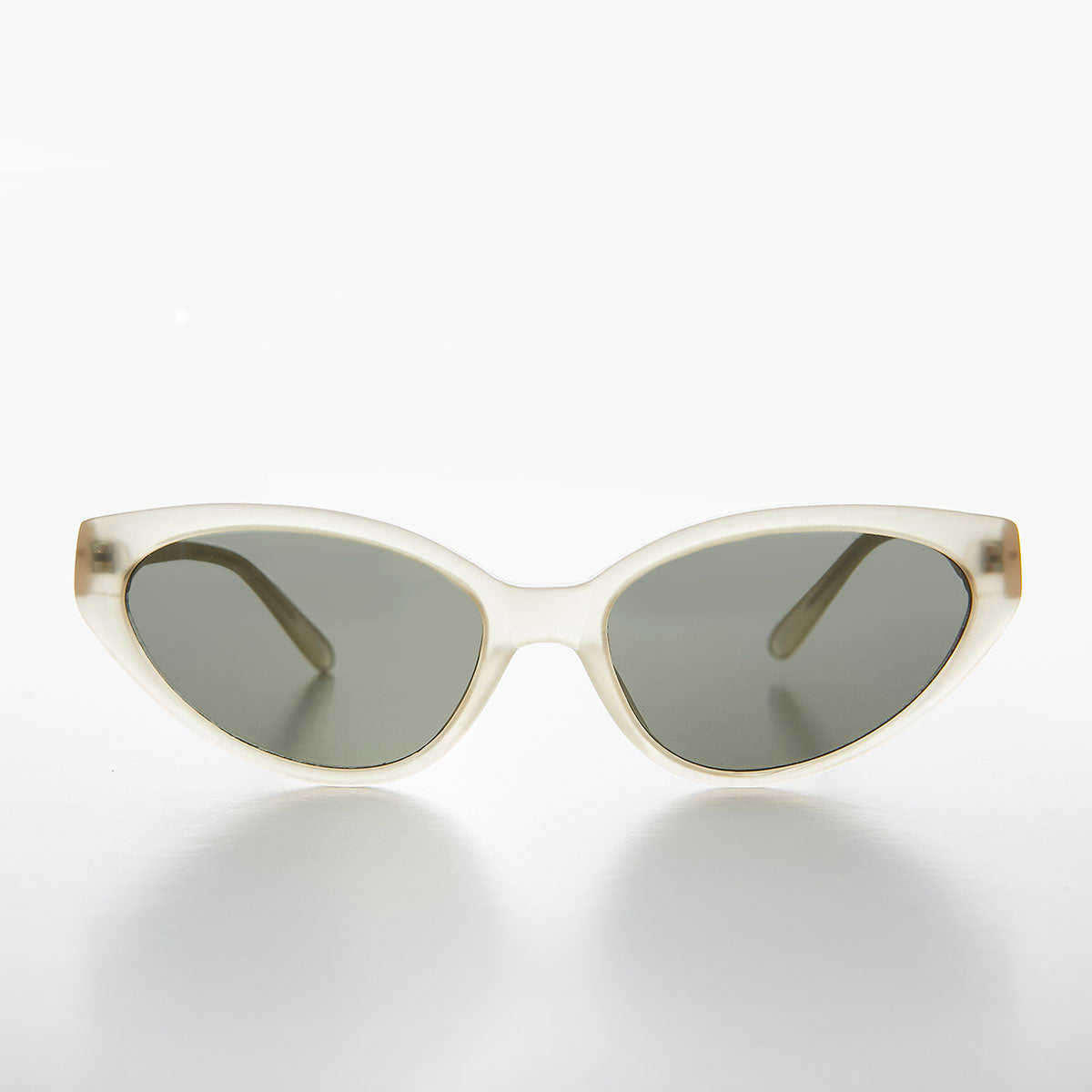 Shallow Lens Extreme Cat Eye Sunglass - Alexa