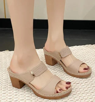 Versatile Casual Summer Sandals with Chunky Heels (One Pair)