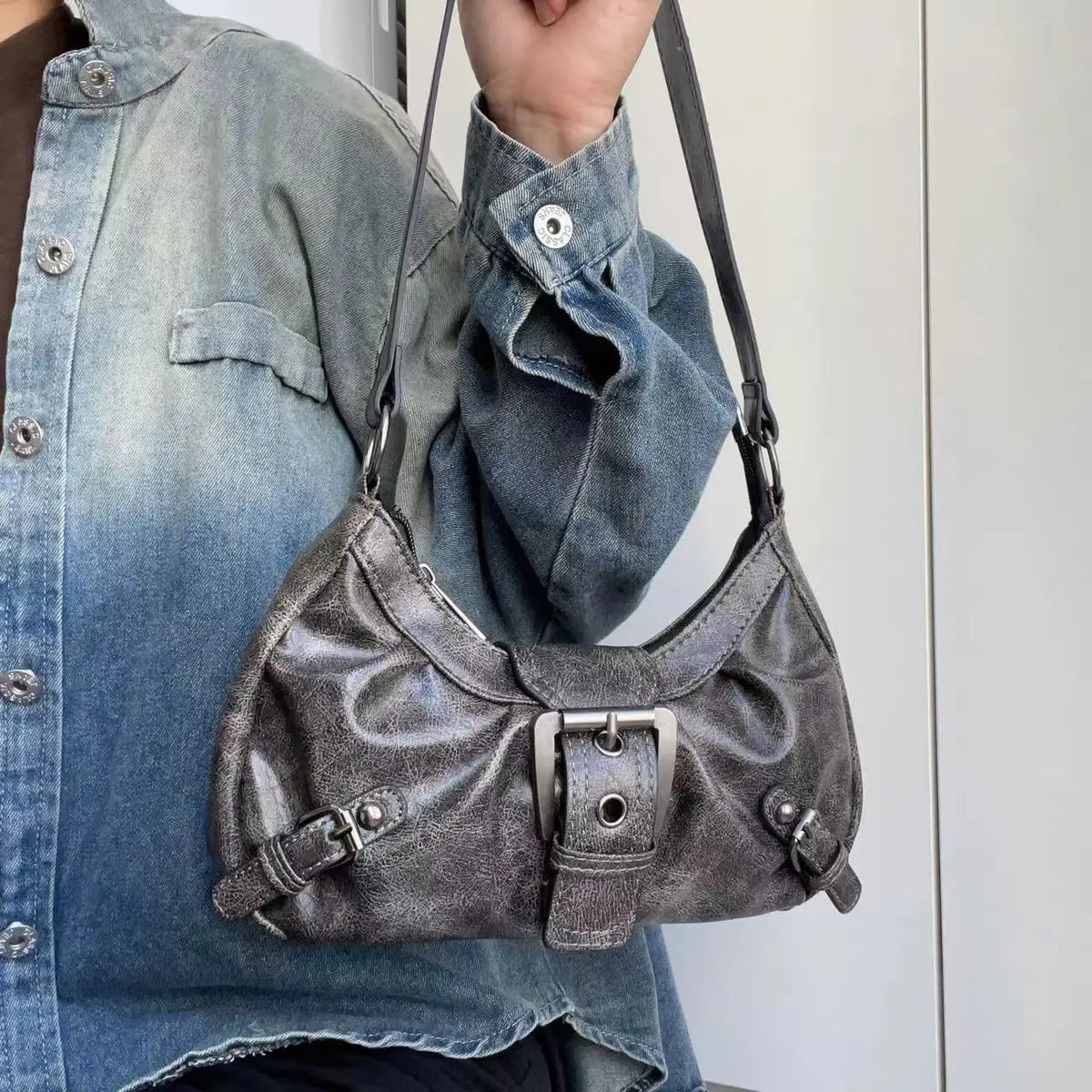 HEONYIRRY Maillard Style Retro Small Bag Spicy Girl Y2K Wasteland Vintage Leather Shoulder Armpit Bag - Zipper Closure