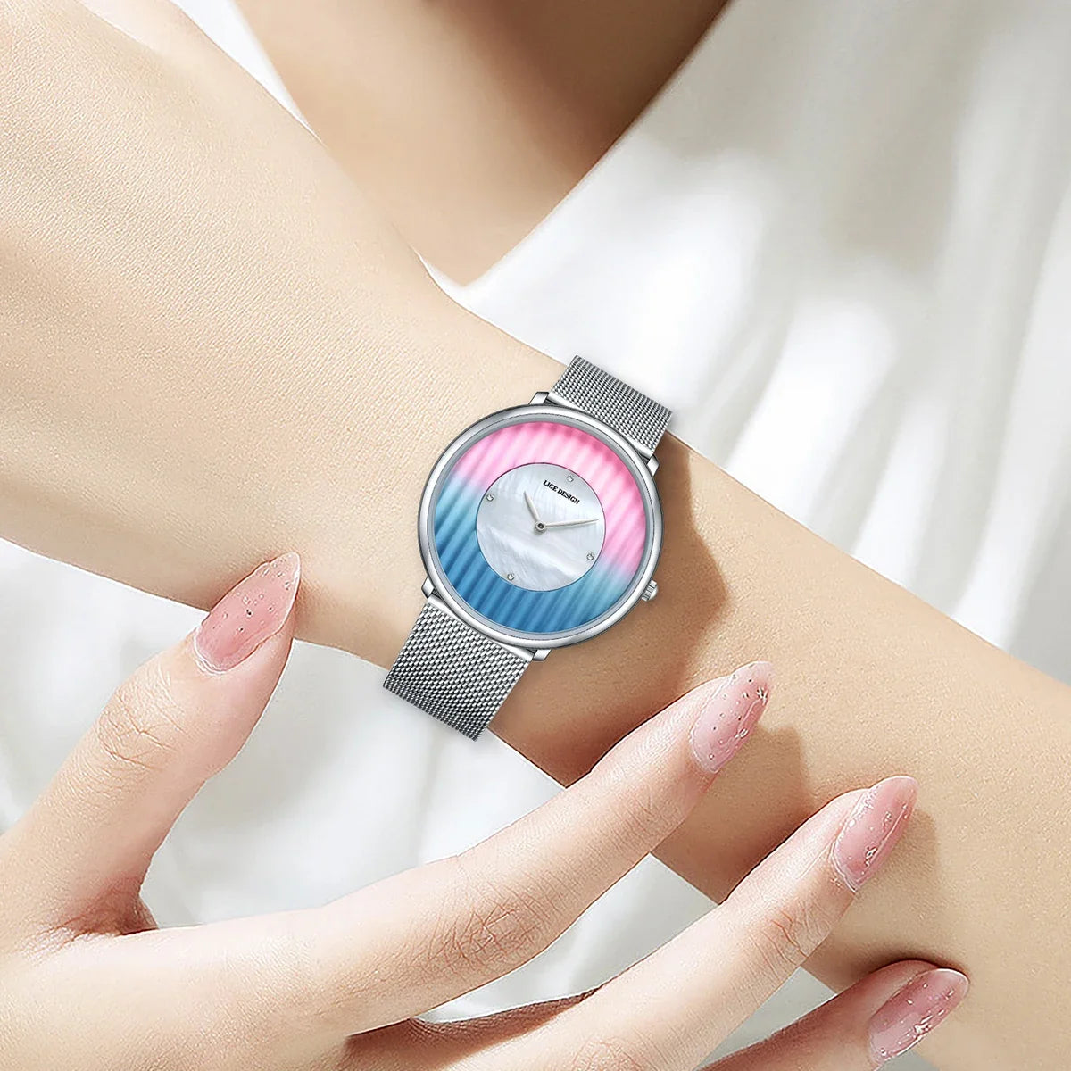 Women's 41mm Gradient Pearl-Effect Dial Mesh Quartz Watch