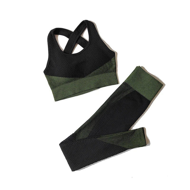 FlexFit Seamless Yoga Set: Comfy, Stylish, Versatile