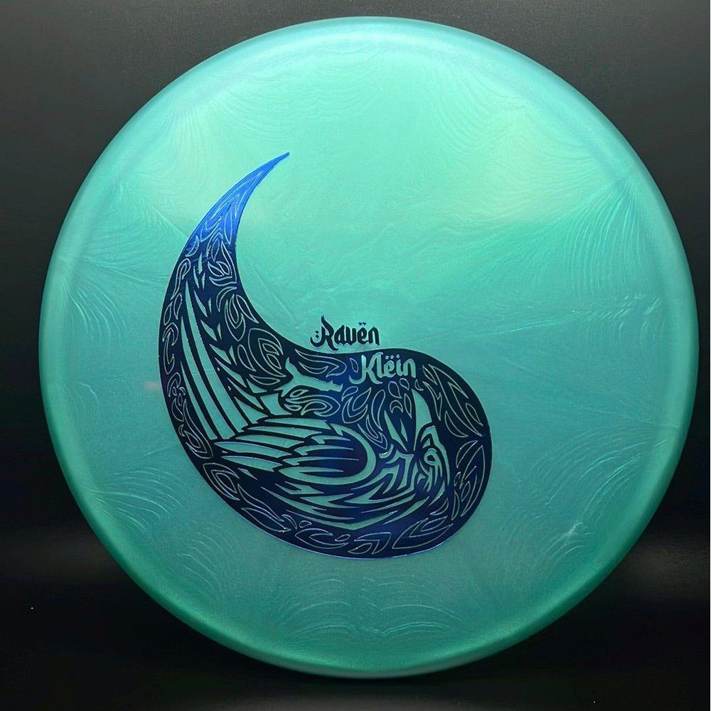 Lucid Chameleon Suspect - Raven Klein TS