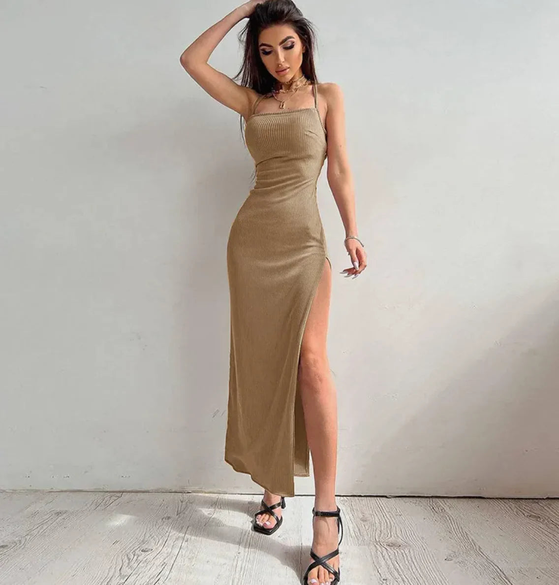 Chic Backless High-Waist Dress