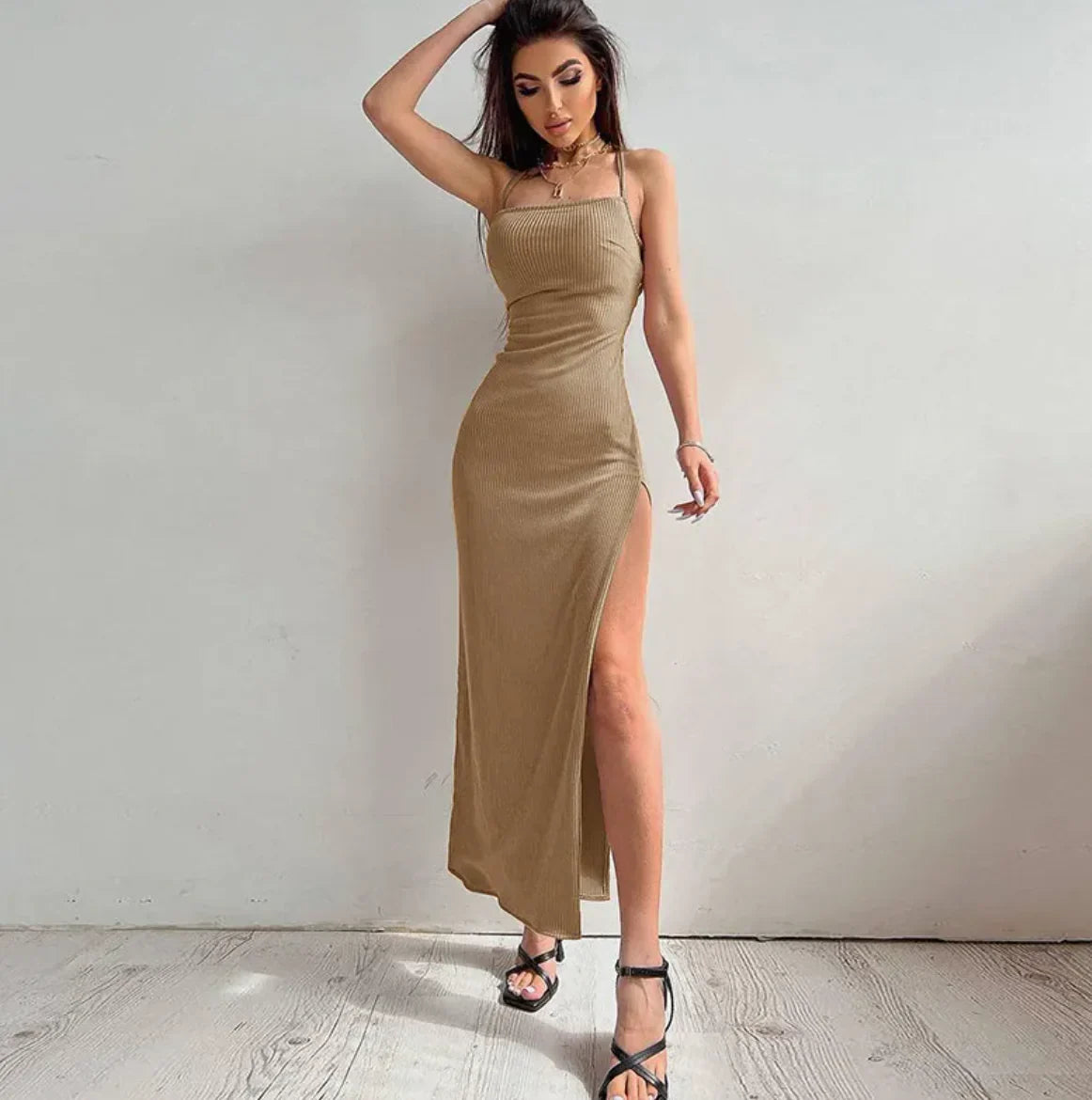 Chic Backless High-Waist Dress